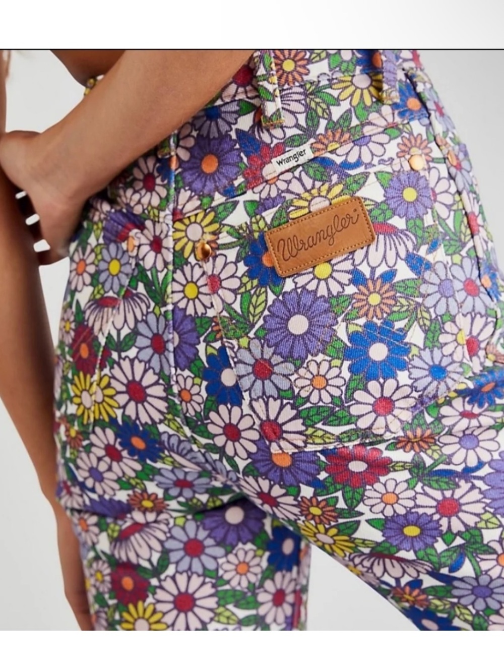Wrangler "Wanderer" High Rise Floral Flare Jeans Size 31 - Picture 2 of 12